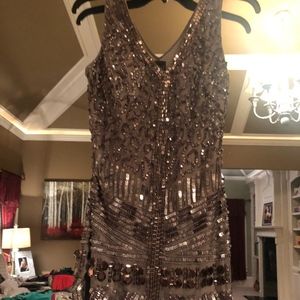 SEQUIN DETAILED SILVER DRESS!